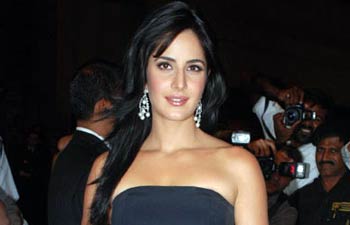 Kat to perform daredevil stunts in 'Dhoom 3'